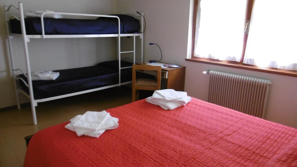 Casa Per Ferie Paola Di Rosa Hotel Arta Terme חדר תמונה