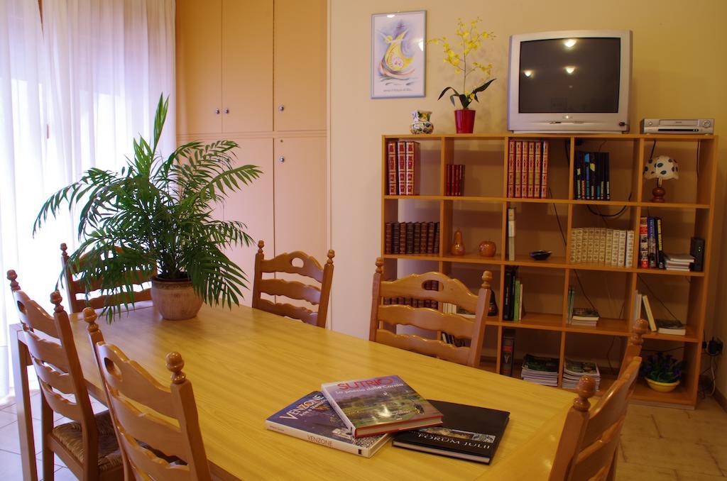 Casa Per Ferie Paola Di Rosa Hotel Arta Terme מראה חיצוני תמונה
